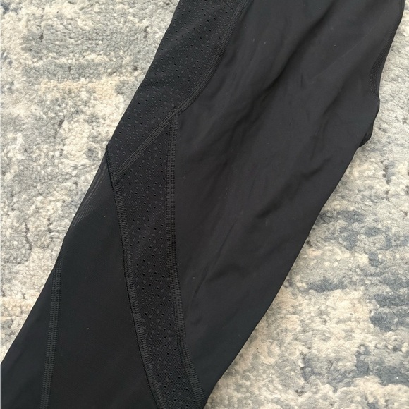 Lululemon Mesh Tech Cropped Legging 23”, Black, SZ 4 - Picture 6 of 10
